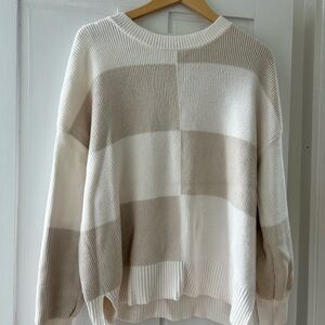 Jessica Simpson checkered sweater